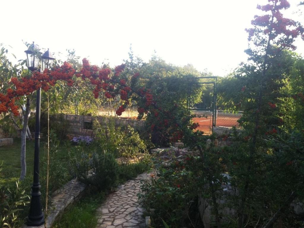 Villa In Funtana With Private Tenniscourt Εξωτερικό φωτογραφία